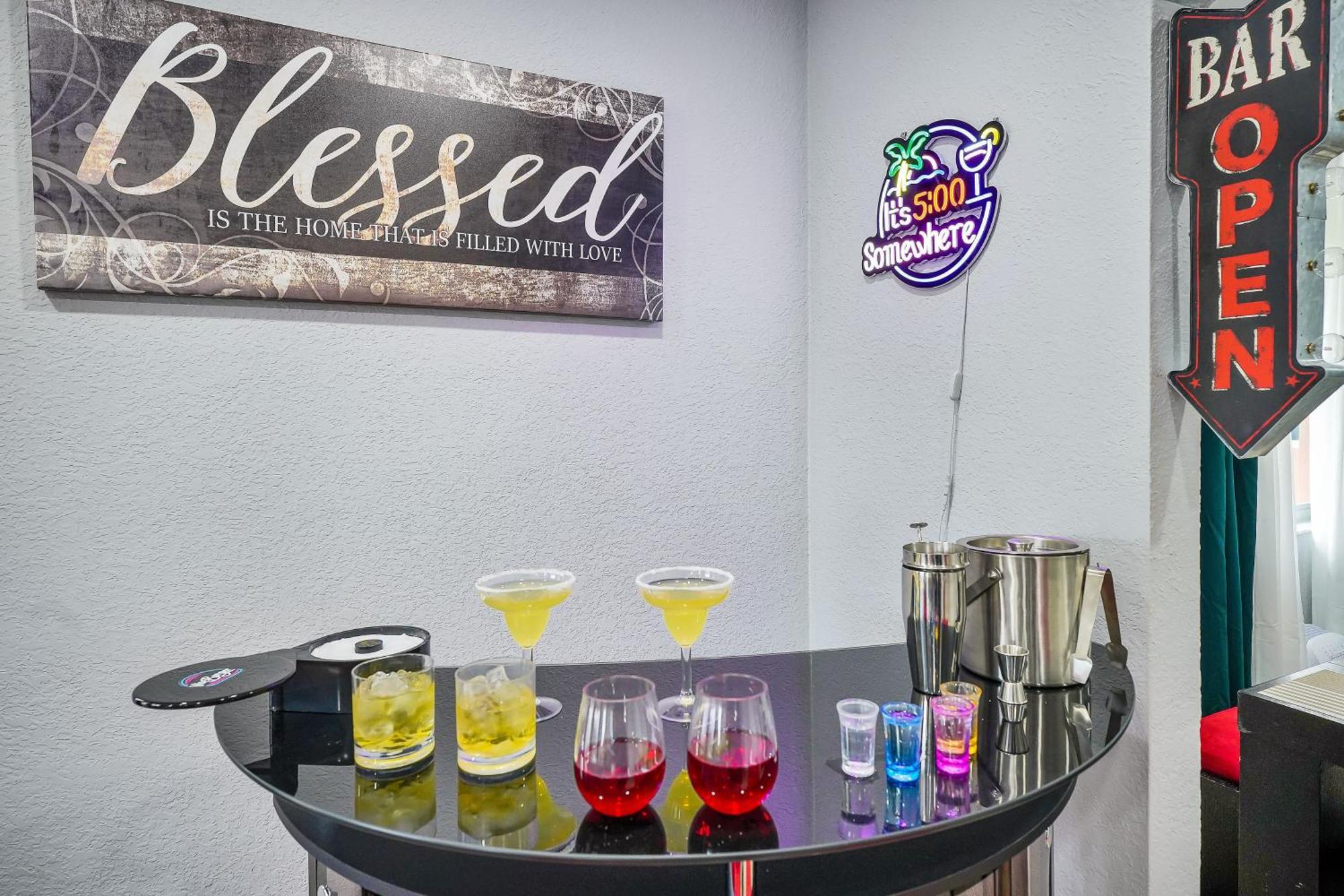 Vacay Spot Happy Escape 15 Min Beach Massage Shower Prime Loc! 6 Blocks Away From Bars, Nite Clubs, Res, Shops Маями Екстериор снимка